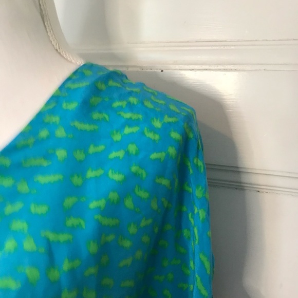 Ellie Kai Silk Blouse Top Blue Green Abstract Print V Neck Short Sleeves - Picture 3 of 5